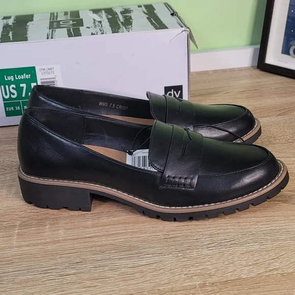 Black Loafers for Women - Picture 3 of 7